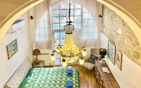 Kalavasos Square Apartments - With Pool 3 Minutes Walk
